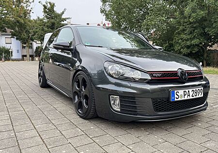 VW Golf GTI Volkswagen 2.0