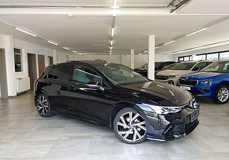 VW Golf Volkswagen 1.5 eTSI DSG R-Line Pano/ACC/Kamera/18"