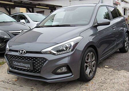 Hyundai i20 1.0 T-GDI 74kW DCT YES! + PDC-SHZ-NAVI
