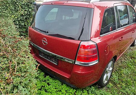 Opel Zafira 2.2 Edition