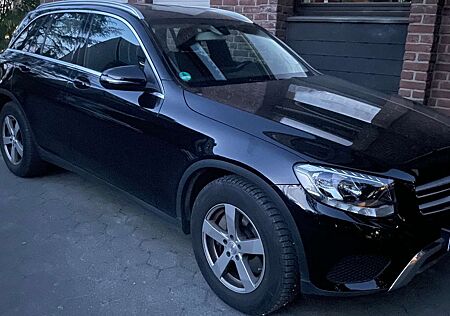 Mercedes-Benz GLC 220 d 4Matic 9G-TRONIC