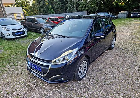 Peugeot 208 1.2 Klima 66Tkm LED Sitzhzg PDC Tempom 2H Scheckh