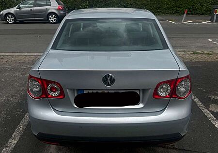 VW Jetta Volkswagen 1.4 TSI DSG Sportline