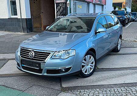 VW Passat Variant Volkswagen 2,0 TDI Highline*Leder*LED
