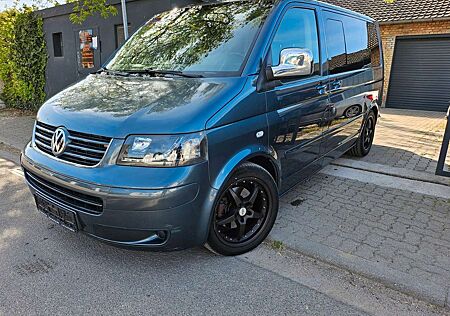 VW T5 Multivan Volkswagen 2,5 TDI