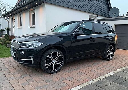 BMW X5 xDrive 40 d-Navi , Pano, Leder,,AHK