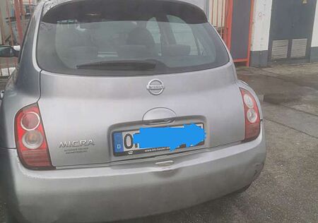 Nissan Micra 5-Türer 1.2 acenta