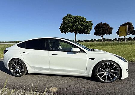 Tesla Model 3 Langstreckenbatt. Allradantrieb Dual Motor 580 KM