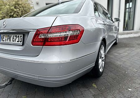Mercedes-Benz E 220 CDI BlueEfficiency (212.002)