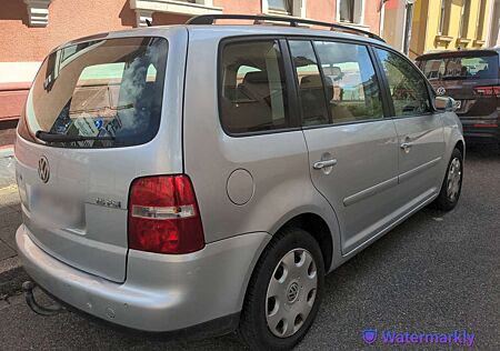 VW Touran Volkswagen 1.6 FSI Trendline