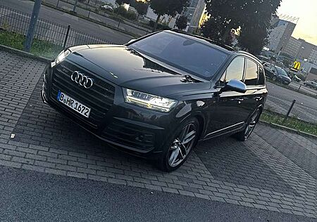 Audi SQ7 4.0 TDI quattro tiptronic