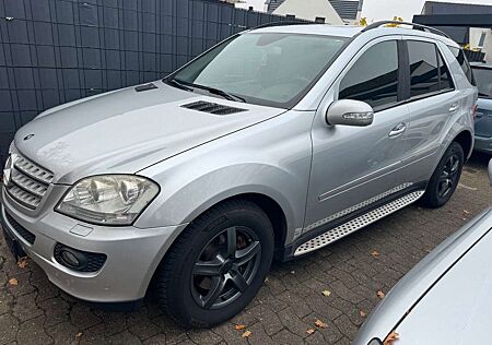 Mercedes-Benz ML 350 Leder,Navi,AHK,SD,Flüssiggas,TÜV09/26