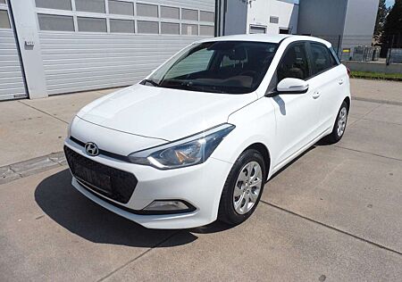 Hyundai i20 1.2 YES! Gold Euro 6 W 4-türig