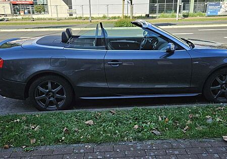 Audi A5 Cabrio 2.0 TDI DPF (clean diesel) quattro