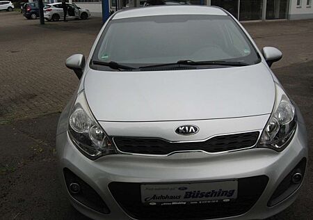 Kia Rio Dream Team