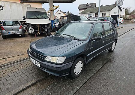 Peugeot 306 XR aus 1 Hand Rentnerfahrzeug TÜV Neu