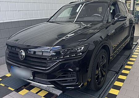 VW Touareg Volkswagen 4.0TDi 4M R-LINE ACC/HuD/PANO/DYNA/360°