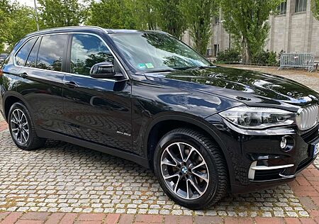 BMW X5 30d xDrive/2.Hd/Pano/Leder/Nav/HUD/AHK/Kamera/19"