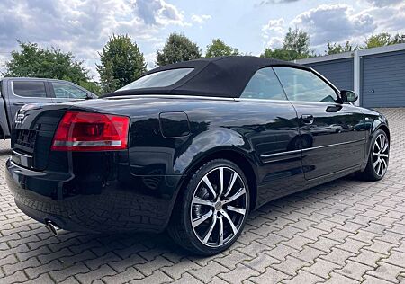 Audi A4 Cabriolet 1.8 T 18" Alu Leder NEUZUSTD!