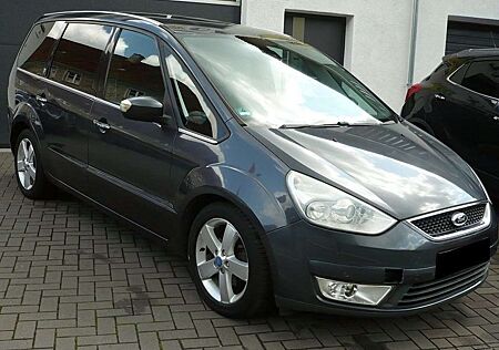 Ford Galaxy 2.0 TDCi DPF Ghia Navi 7 Sitzer Climatronik Sitzhe