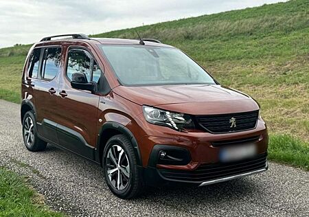 Peugeot Rifter 1.2 PureTech L1 EAT8 Active