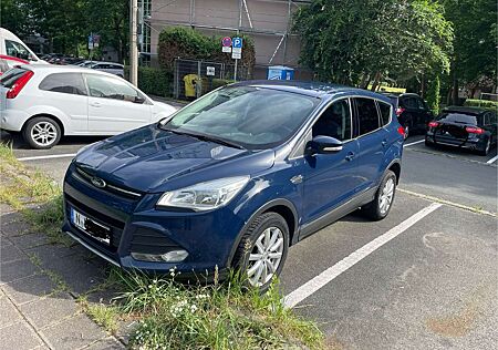 Ford Kuga 2.0 TDCi 2x4 Titanium