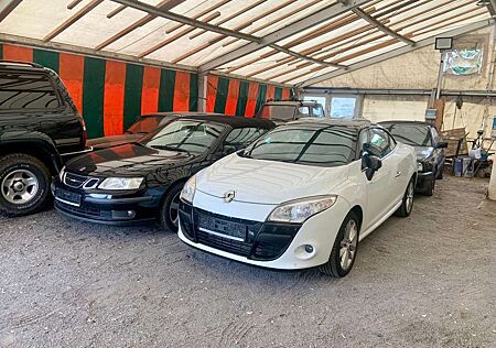 Renault Megane III Coupe / Cabrio Luxe /Navi/ TÜV 10/25