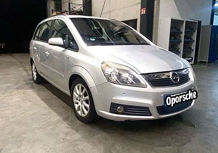 Opel Zafira 1.9 CDTI Automatik Cosmo