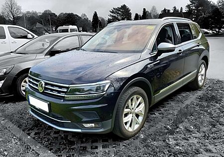 VW Tiguan Allspace Volkswagen 2.0 TDI Highline 4Motion AID