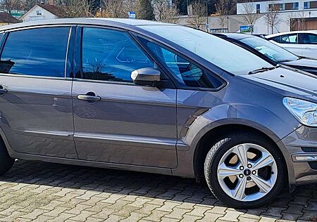 Ford S-Max TüV, Scheckheft, Zahnriemen, Aut. Navi