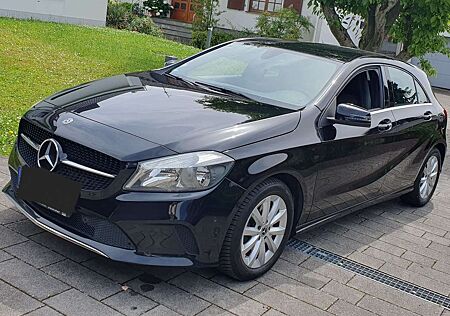 Mercedes-Benz A 180 BlueEFFICIENCY Edition Style