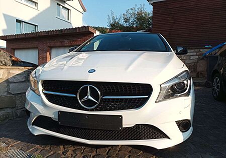 Mercedes-Benz CLA 200 CLA Shooting Night Pak Panorama Alu 18"