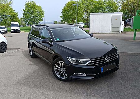 VW Passat Volkswagen 2.0 TDI (BlueMotion Technology) Trendline