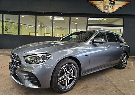 Mercedes-Benz E 300 de T AMG-Line PANORAMA/LEDER/MULTIBEAM/AHK