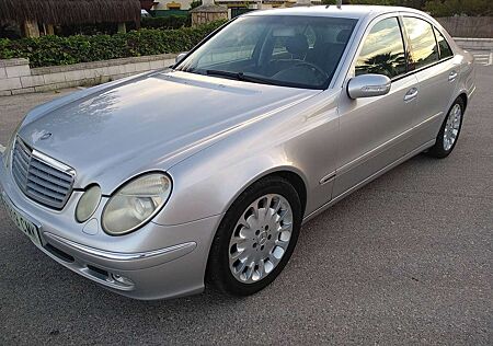 Mercedes-Benz E 500 E 500 4Matic AutomatikElegance