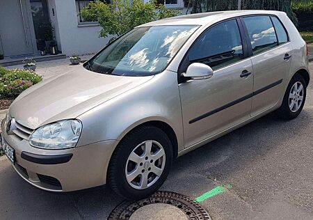 VW Golf Volkswagen 1.6 Trendline
