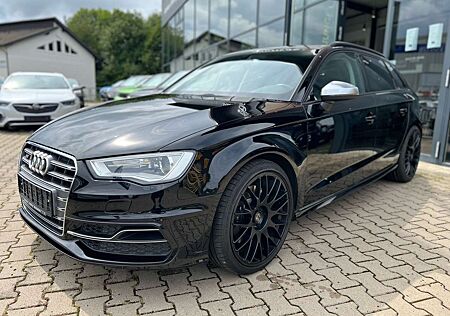 Audi S3 2.0 TFSI quattro +SCHECKHEFT+WENIG KM+GARANTIE+