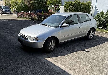 Audi A3 1.6 Ambiente
