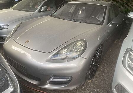 Porsche Panamera Turbo