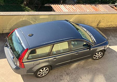 Volvo V50 1.6d drive R-design