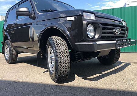 Lada Niva "PREMIUM PLUS" Sonderausst. AET-2025!