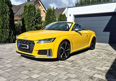 Audi TTS +Roadster+TFSI+quattro+S+tronic