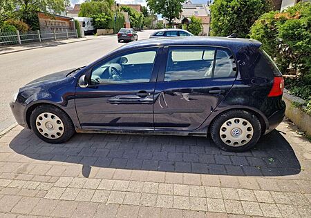 VW Golf Volkswagen 1.4 benzin. ( 2x eine preis )