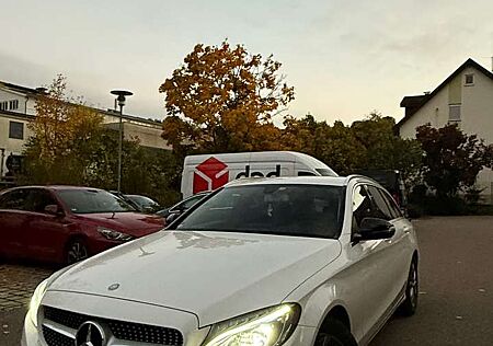 Mercedes-Benz C 220 (BlueTEC) d T 7G-TRONIC Exclusive