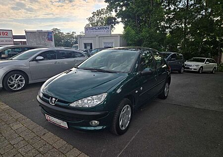 Peugeot 206 1.4 Style 75 Panorama Leder Klima HU NEU
