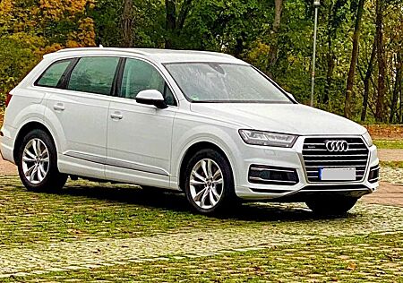 Audi Q7 3.0 TFSI quattro tiptronic