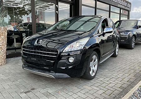 Peugeot 3008 Hybrid4, Pano, Leder, PDC, El. Sitze