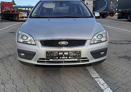 Ford Focus Turnier 1.6 BJ 2005