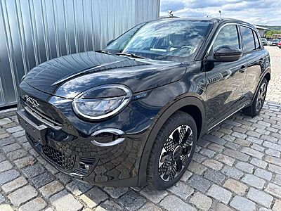 Fiat 600 La Prima Hybrid 1.2 T3 81 kW (110 PS) Klimaauto...