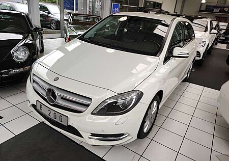 Mercedes-Benz B 200 URBAN AHK XENON MEMORY TOTWINKEL NAVI